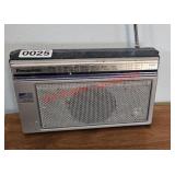 Vintage Panasonic Radio (master)