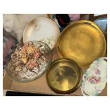 Home decor lot  (spare room)