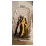 Snippers (laundry room)