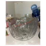 Gold Rimmed Serving Christmas Bowl   (kitchen)