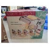 Pasta cutter  (kitchen))