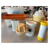 Vintage kitchen items/ cookie cutters  (kitchen)