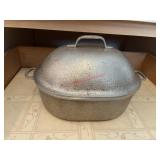 Silver Seal Lidded Roasting Pan (kitchen)