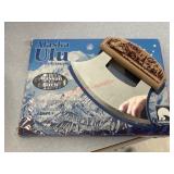 Alaska ULU new in box  (kitchen))