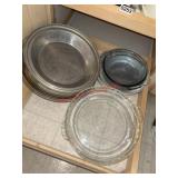 Large lot of multi size pie plates   (kitchen)