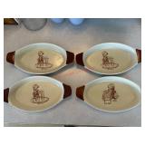4 Holly Hobbie baking dishes   (kitchen)