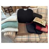 Toosh cushions, XL towels and blanket lot (dining