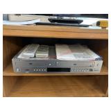 Samsung  VHS DVD player with remote- does not