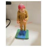Vintage Wilton 1976 Cake Topper (kitchen)