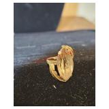 Size 5 1/2 14 k gold ring