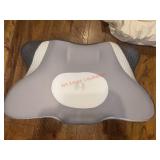 Donama Ergonomic Pillow            (Downstairs