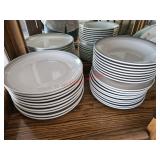 Pfaltzgraff dishes, 10 dinner plates, 10 salad