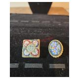 Two quasine pins made in Italy