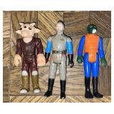 vintage STAR WARS FIGURE LOT (Downstairs right )