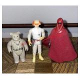 vintage STAR WARS FIGURE LOT (Downstairs right )