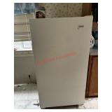 Frigidaire upright freezer needs good cleaning
