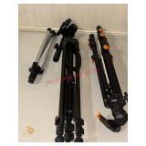 3 Tripods              (Side Room)