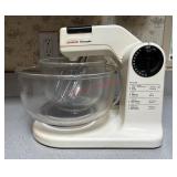 vintage Sunbeam Mixmaster stand mixer (Kitchen)