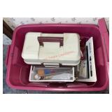 Arts and craft tote (master bedroom)