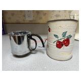 flour sifters (Kitchen)