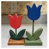 wooden tulip-shaped decorative sitters (Kitchen)