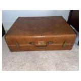 Vintage suitcase (master upstairs)