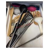kitchen utensils Drawer lot