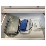 Bakeware Drawer lot                 (kitchen )