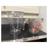 Little Measuring cup lot        (kitchen Above