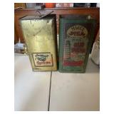 Vintage olive oil tins (1st upstairs bedroom)