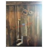 Hand saws (barn)