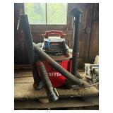 Craftsmanï¿½s shop vacuum (barn)