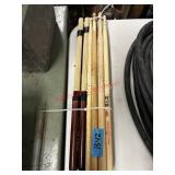 Drum sticks (garage)