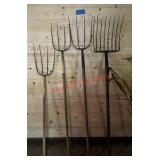 Pitchfork lot (barn)