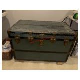 Large Vintage Travel Trunk (Broken Hinge_)