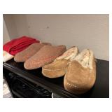 Slippers SZ 8                (Basement bedroom)