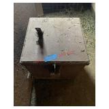 Lock box super heavy bring help!! (Barn)