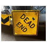 Dead end traffic sign (barn)