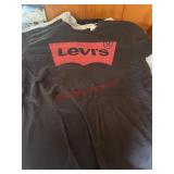 Womenï¿½s T-Shirt lot sizes S-M (1st upstairs
