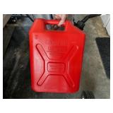 Full 5 gallon gas can (garage)