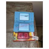 Nintendo DS with games/ Charger Powers on