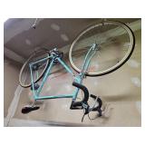 Schwinn traveler bicycle- garage