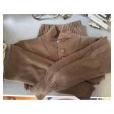 Medium 38-40 Mans 100 percent wool Sweater