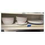 Pyrex Dishes Lot                  (kitchen)