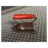 Tiny Vintage Iron               (Apartment)