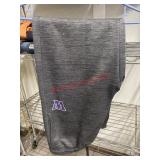 XXl Grey Sweats              (CLothing racks)
