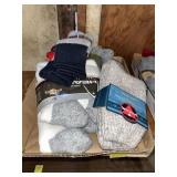 13 PAIR MENS SOCKS