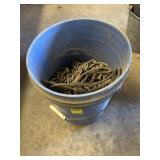 BUCKET OF CHAIN & WIRE SLING
