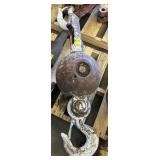 LARGE OVER HAUL BALL W/HOOK