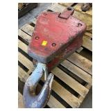 LARGE SINGLE SHEAVE CRANE BLOCK WITH HOOK